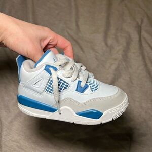 Jordan 4 Retro Military Blue